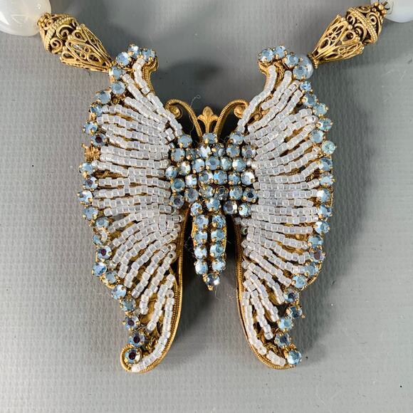 MIRIAM HASKELL Vintage Blue Gold Butterfly Beads Pendant Necklace - Picture 2 of 5